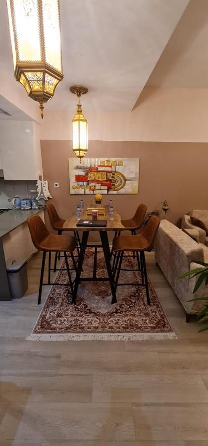 Lovely 1 Bedroom In The Heart Of *